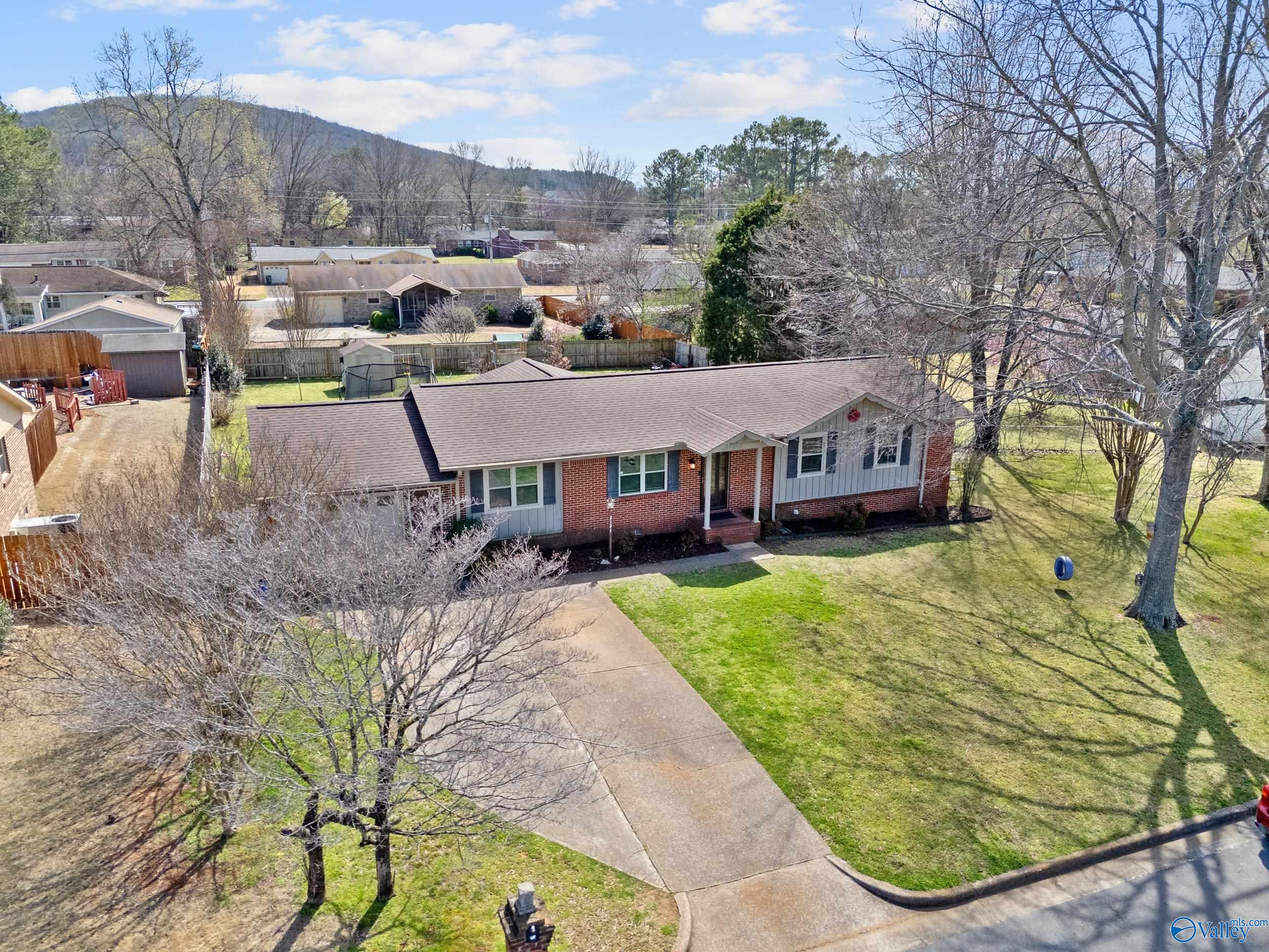 2121 Villaret Drive