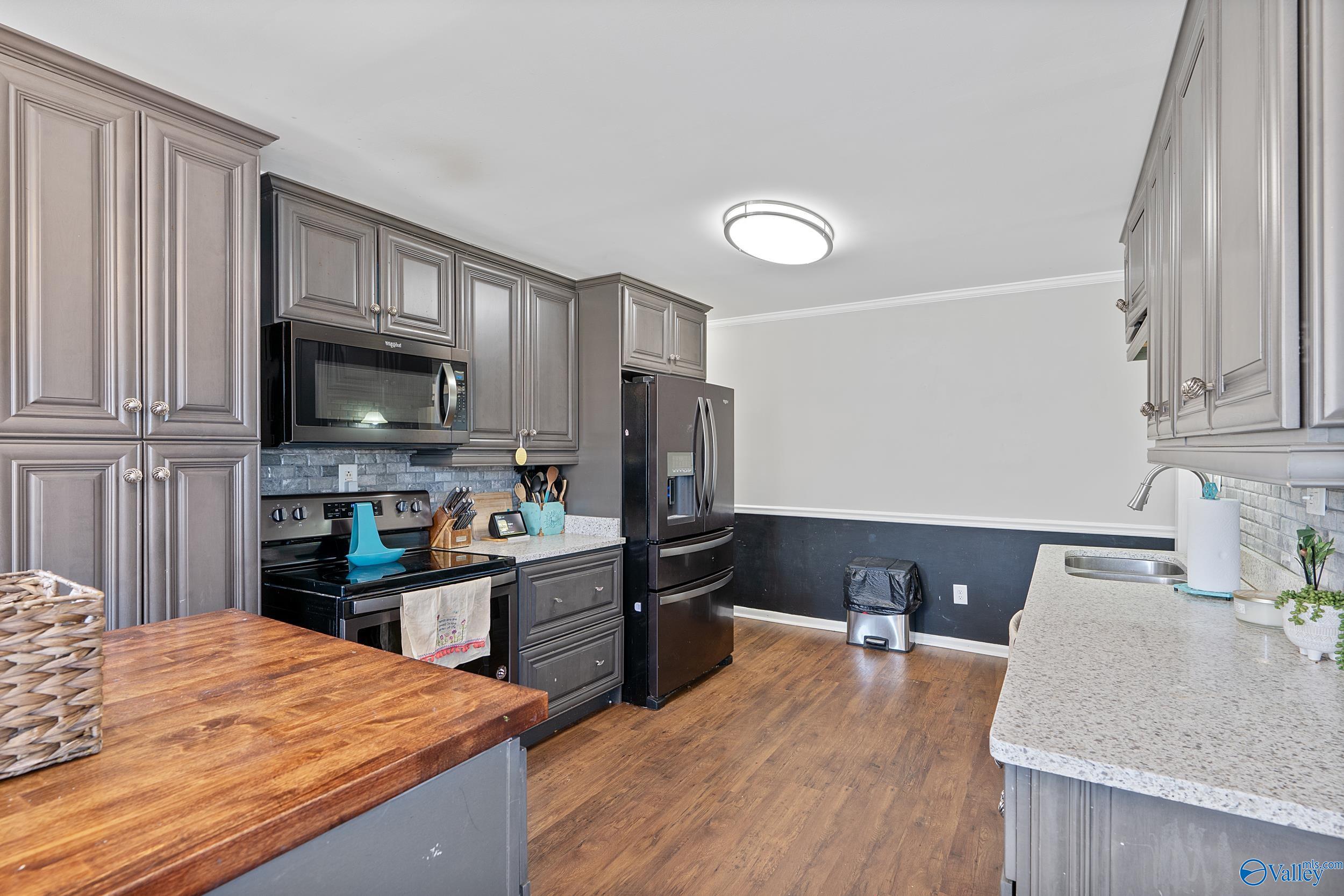 2121 Villaret Drive