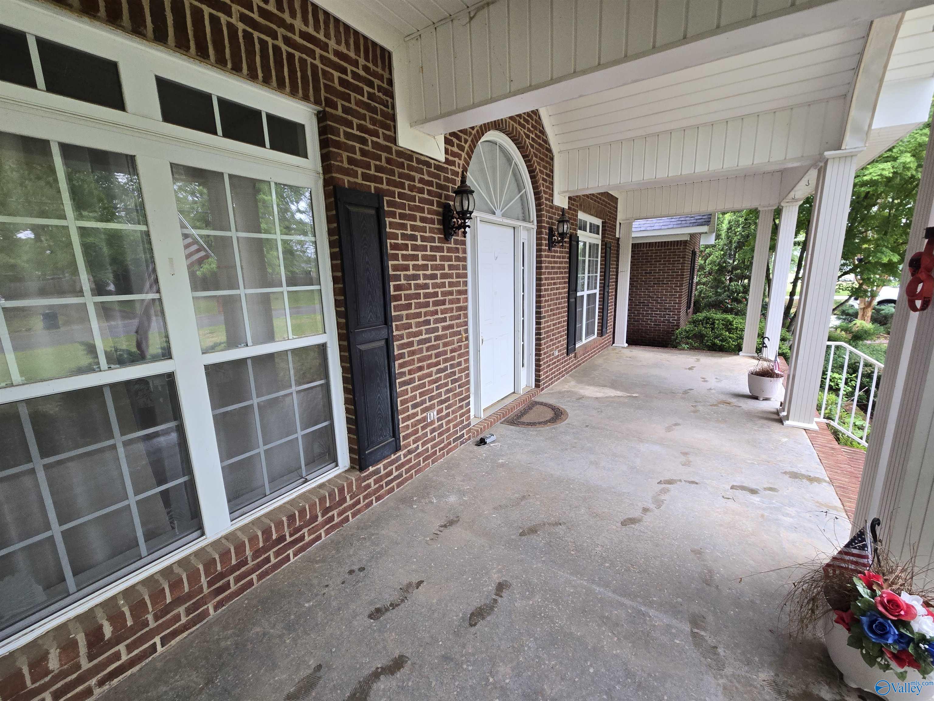 125 Turtle Bend Drive