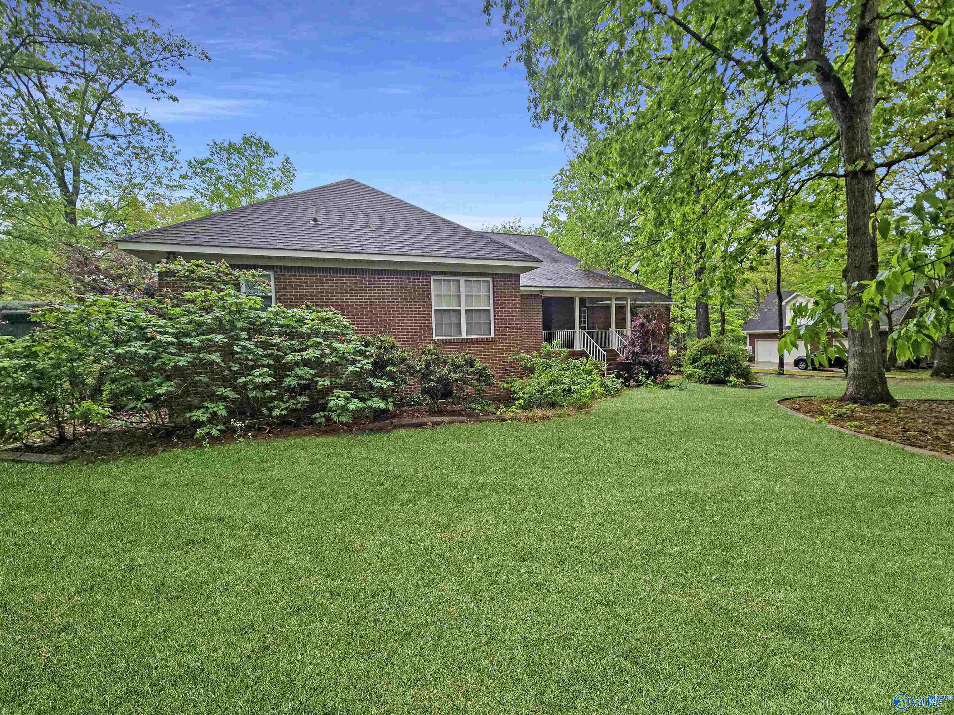 125 Turtle Bend Drive