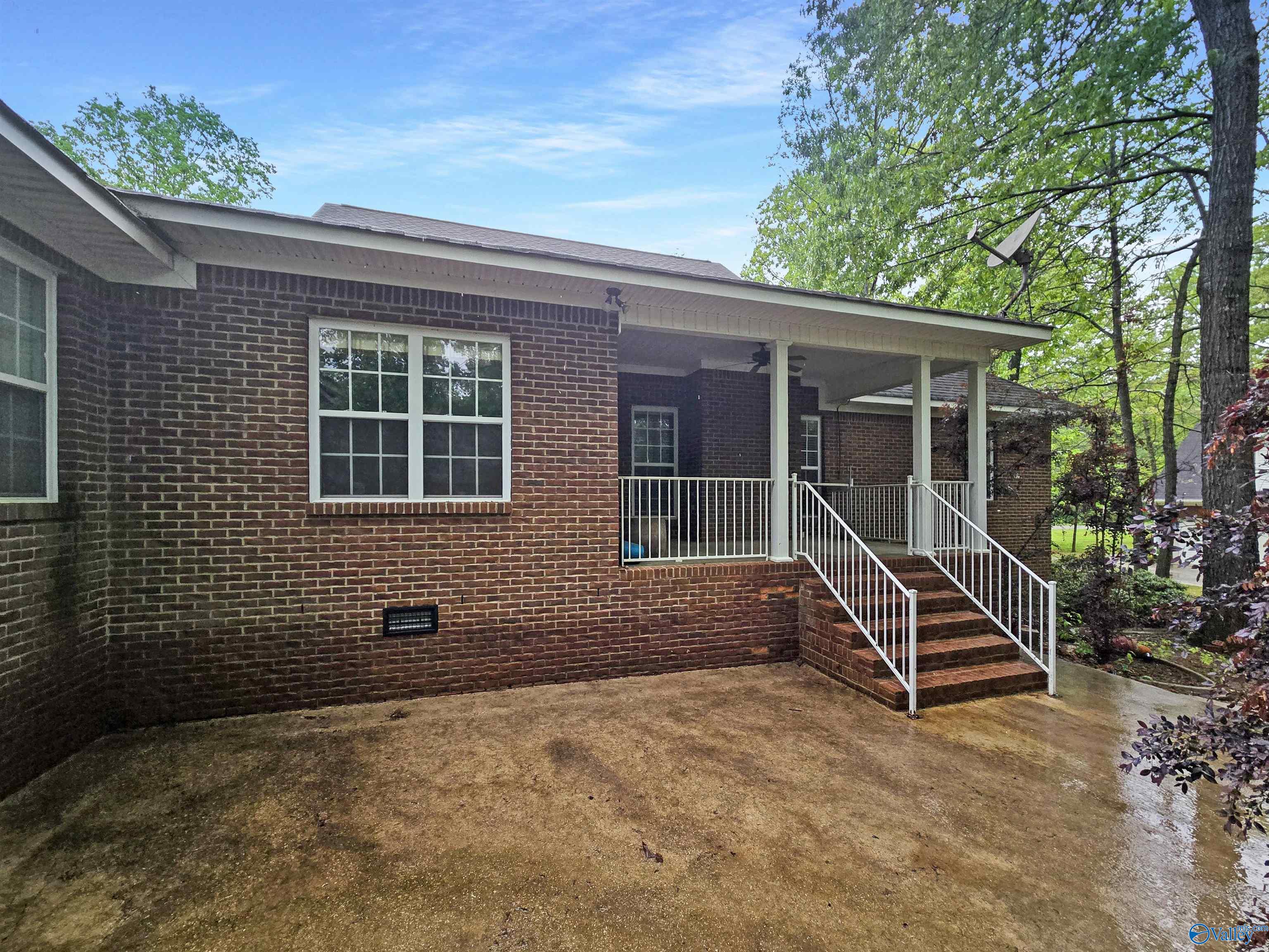 125 Turtle Bend Drive