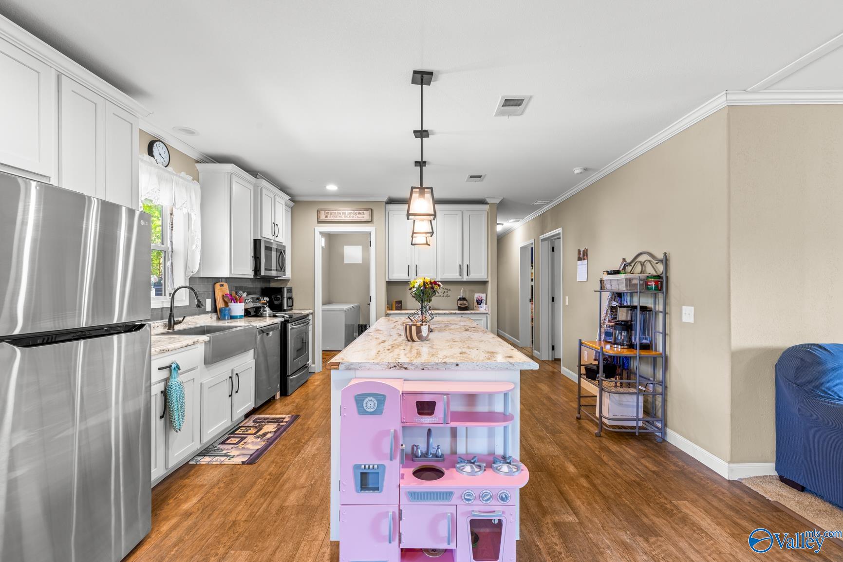 959 N Johnson Chapel Road