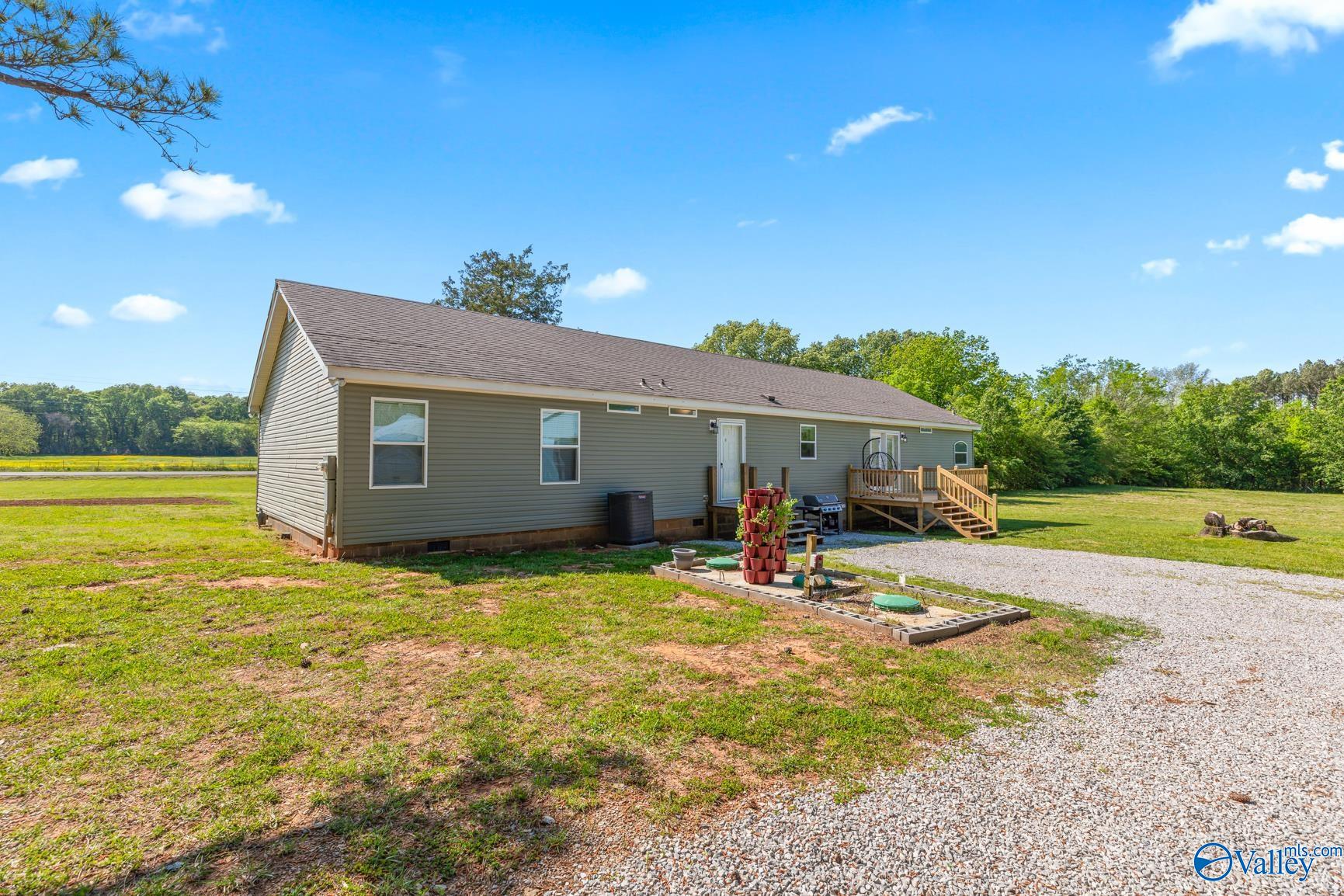 959 N Johnson Chapel Road