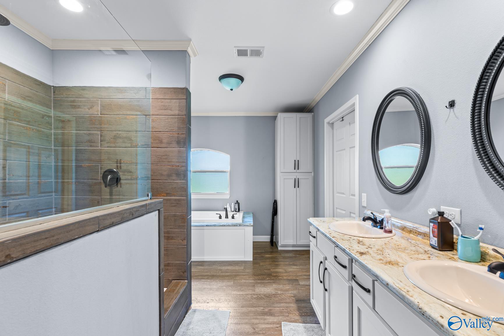 959 N Johnson Chapel Road