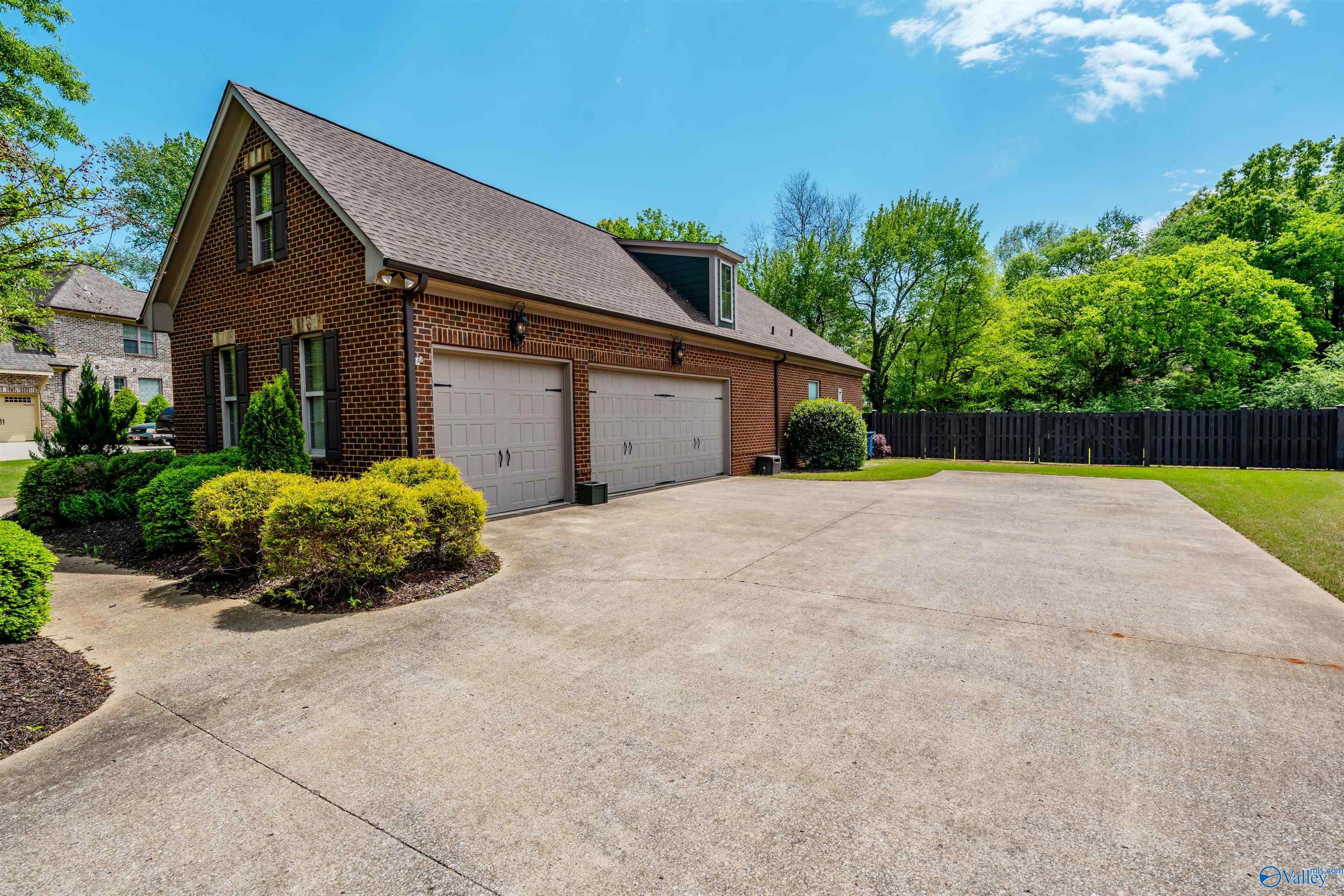 24908 Grovehill Lane