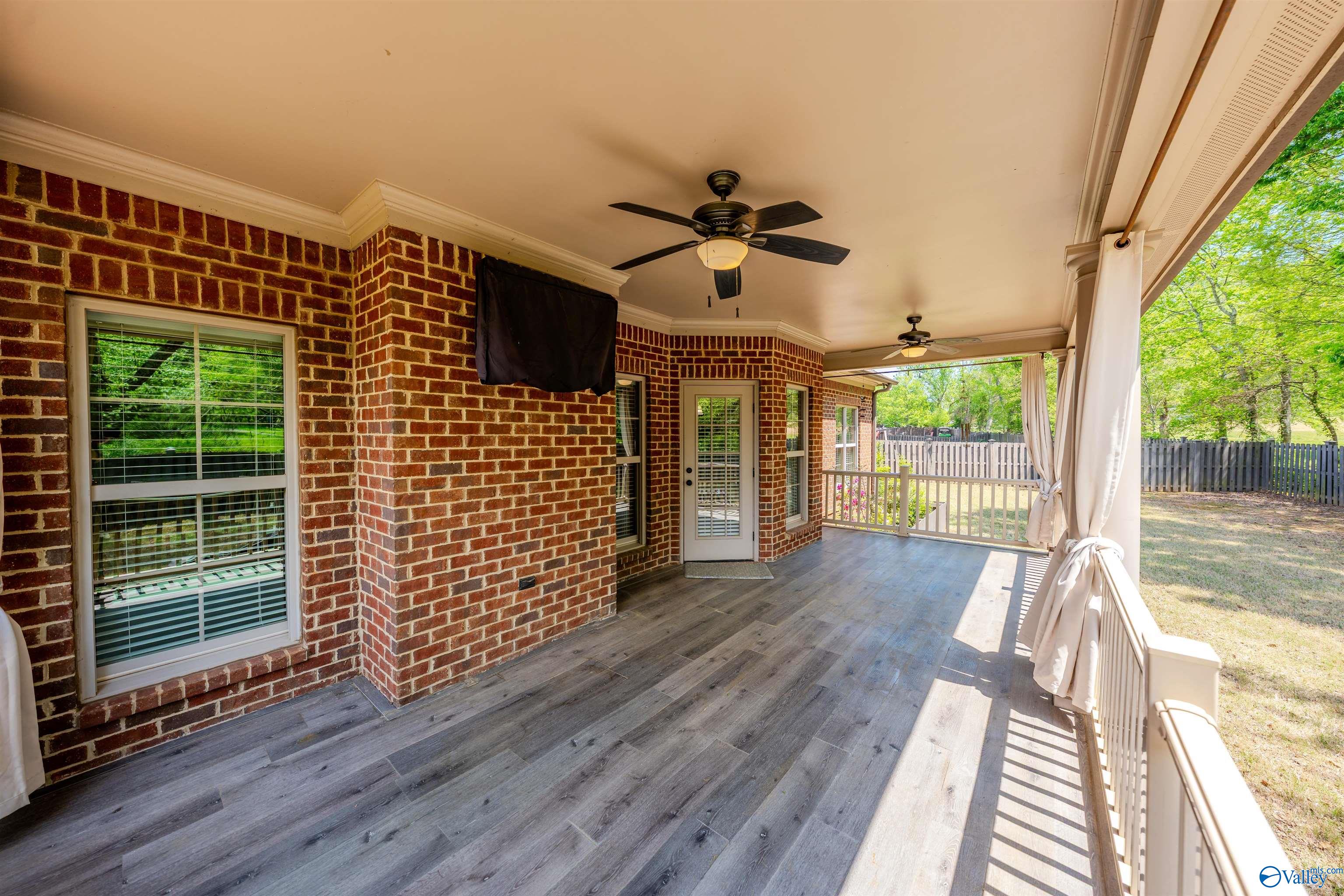 24908 Grovehill Lane