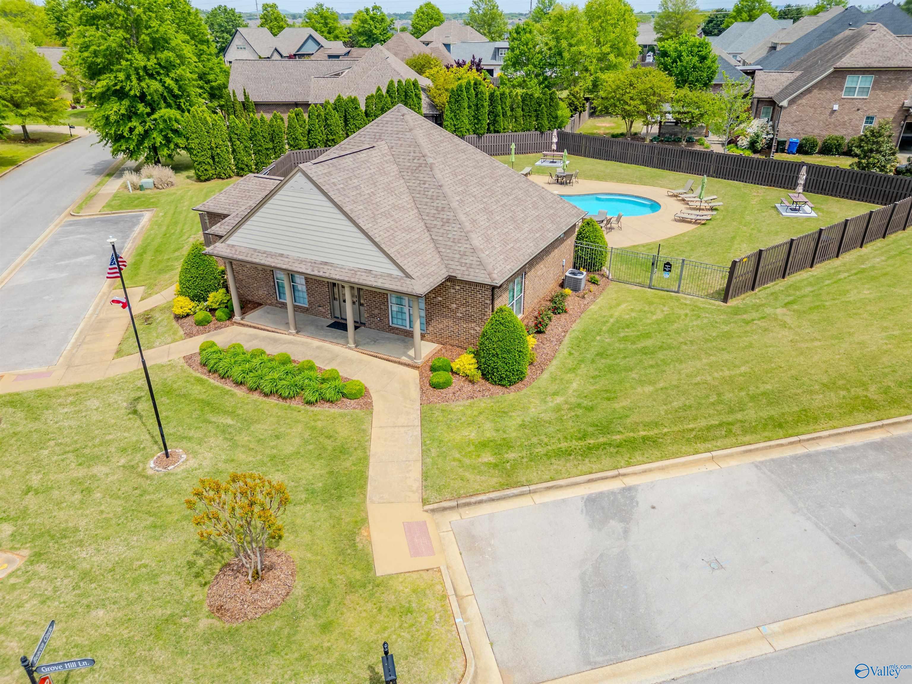 24908 Grovehill Lane