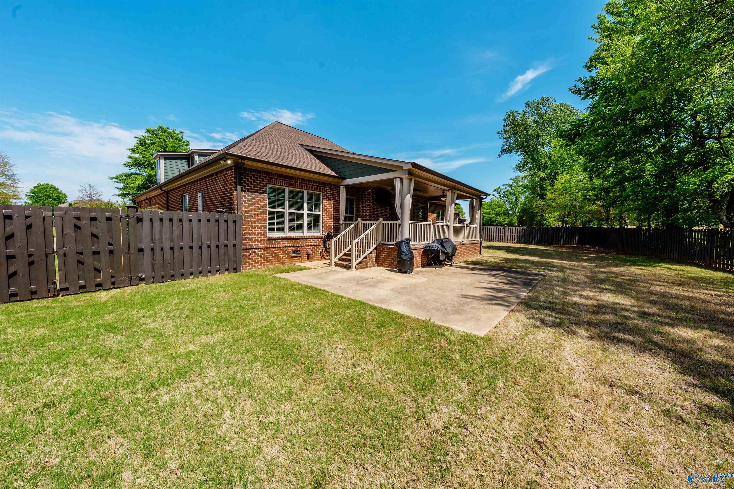 24908 Grovehill Lane