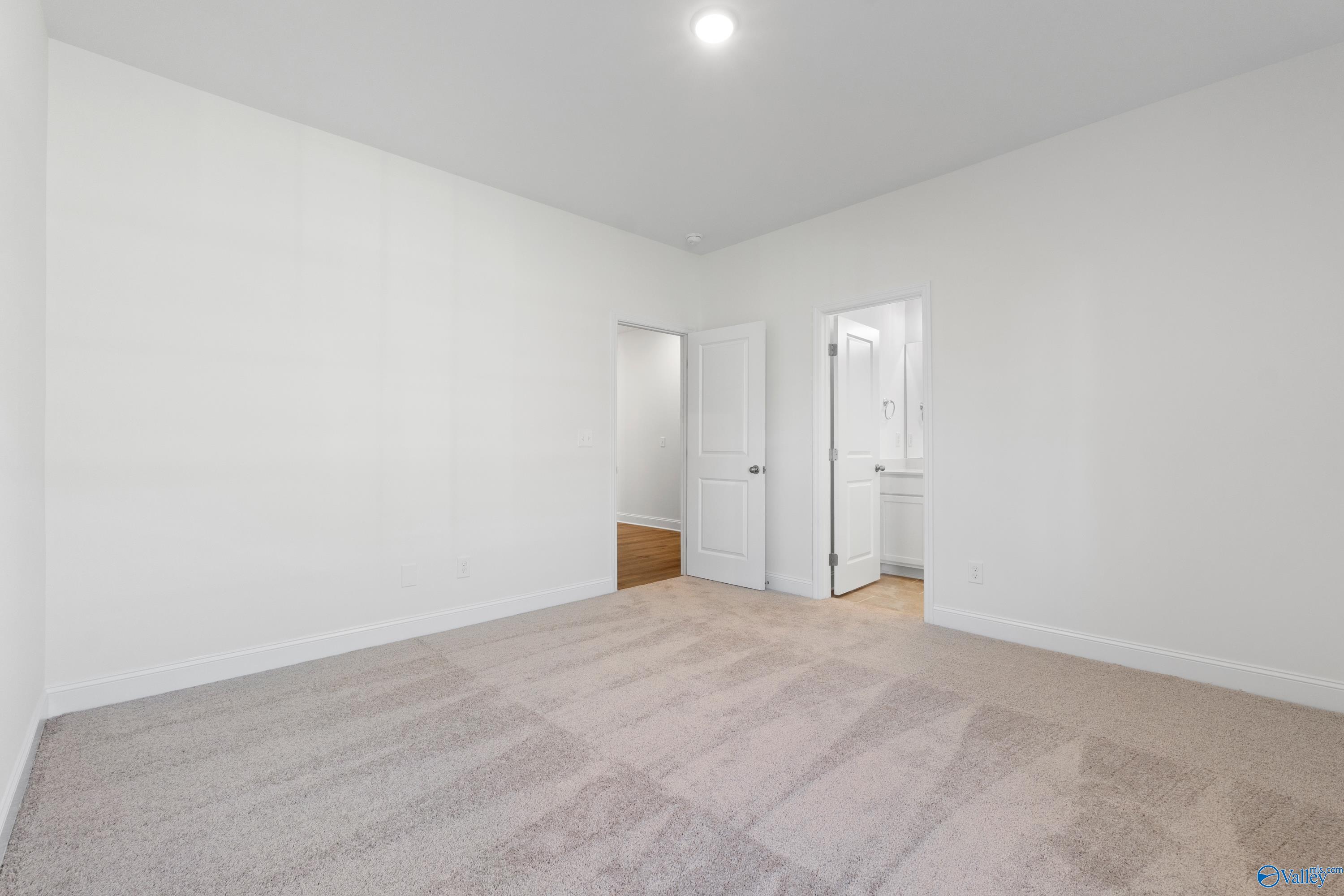 29142 Canoe Circle