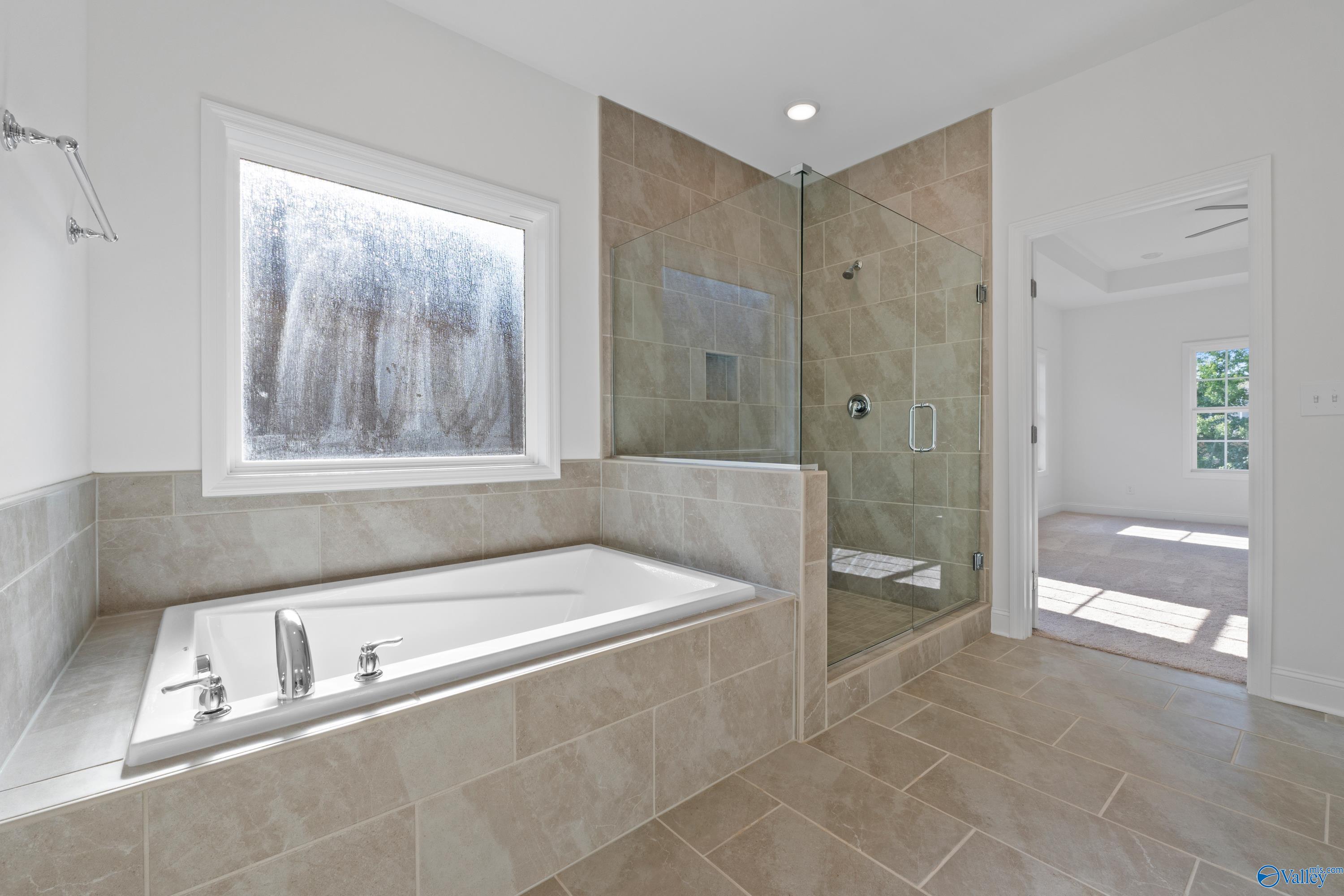 29142 Canoe Circle