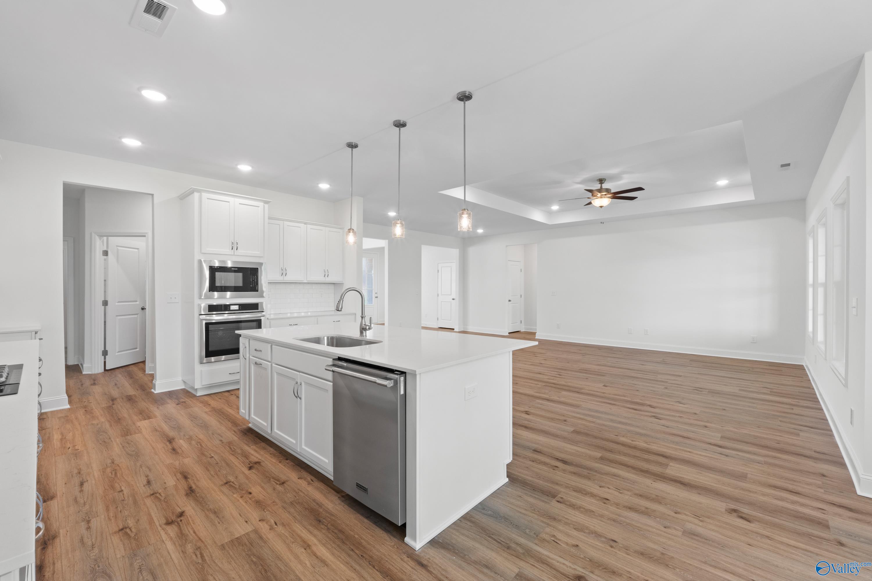 29142 Canoe Circle