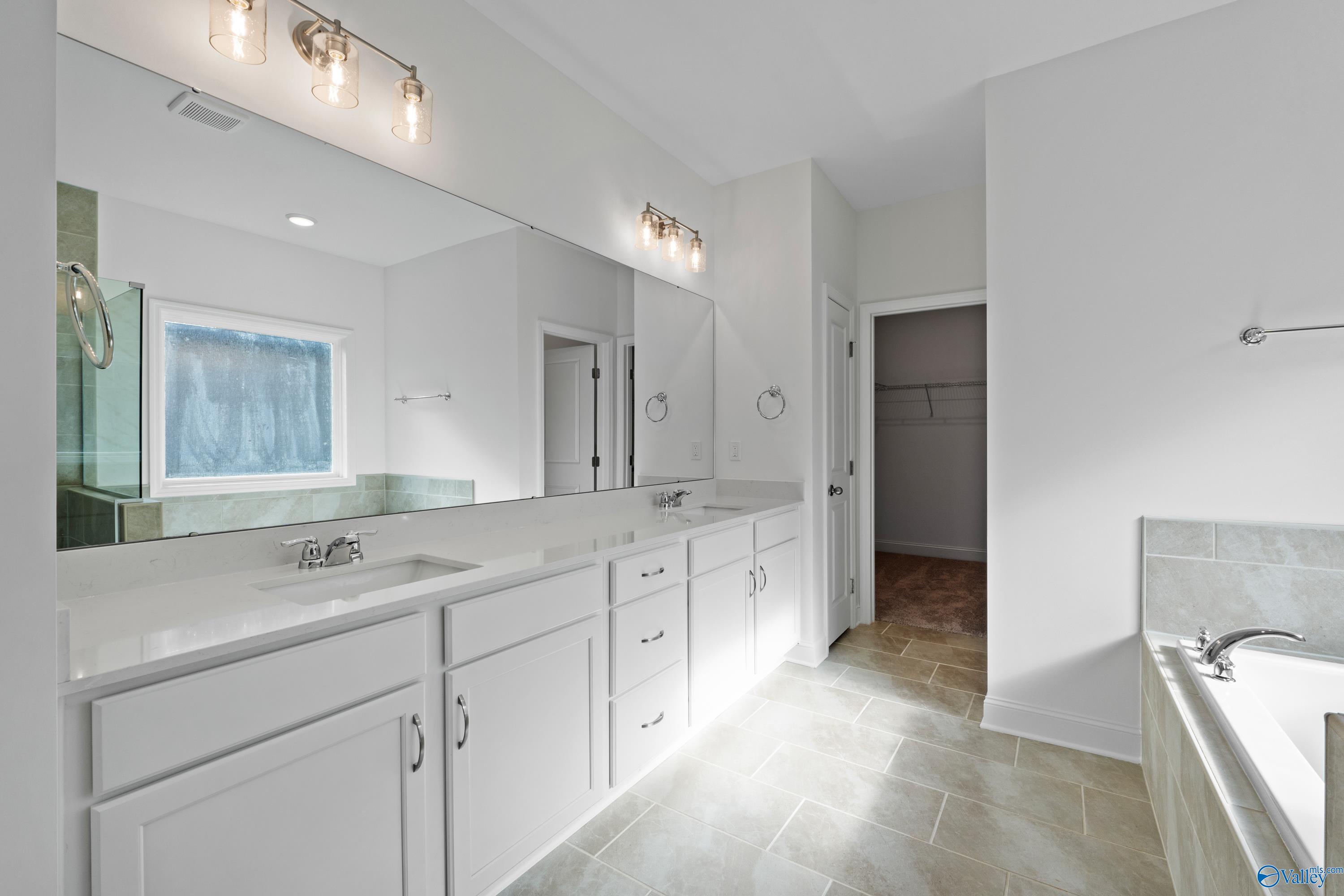 29142 Canoe Circle