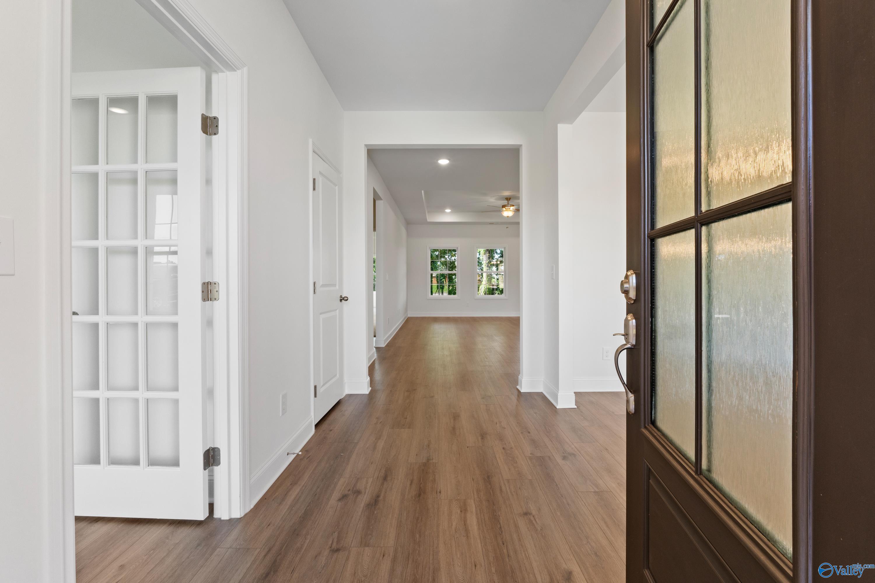 29142 Canoe Circle