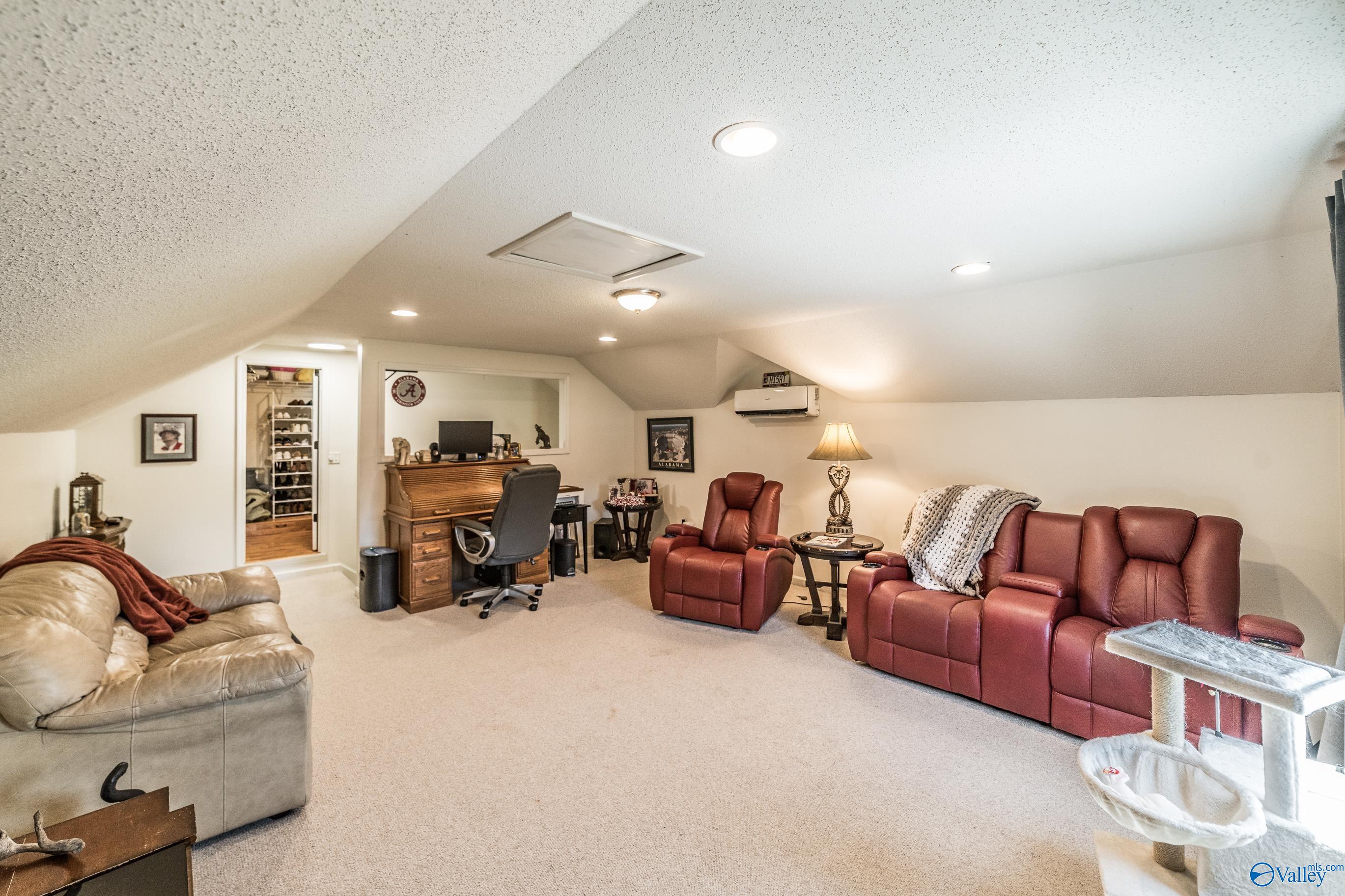 107 Turtle Bend Drive