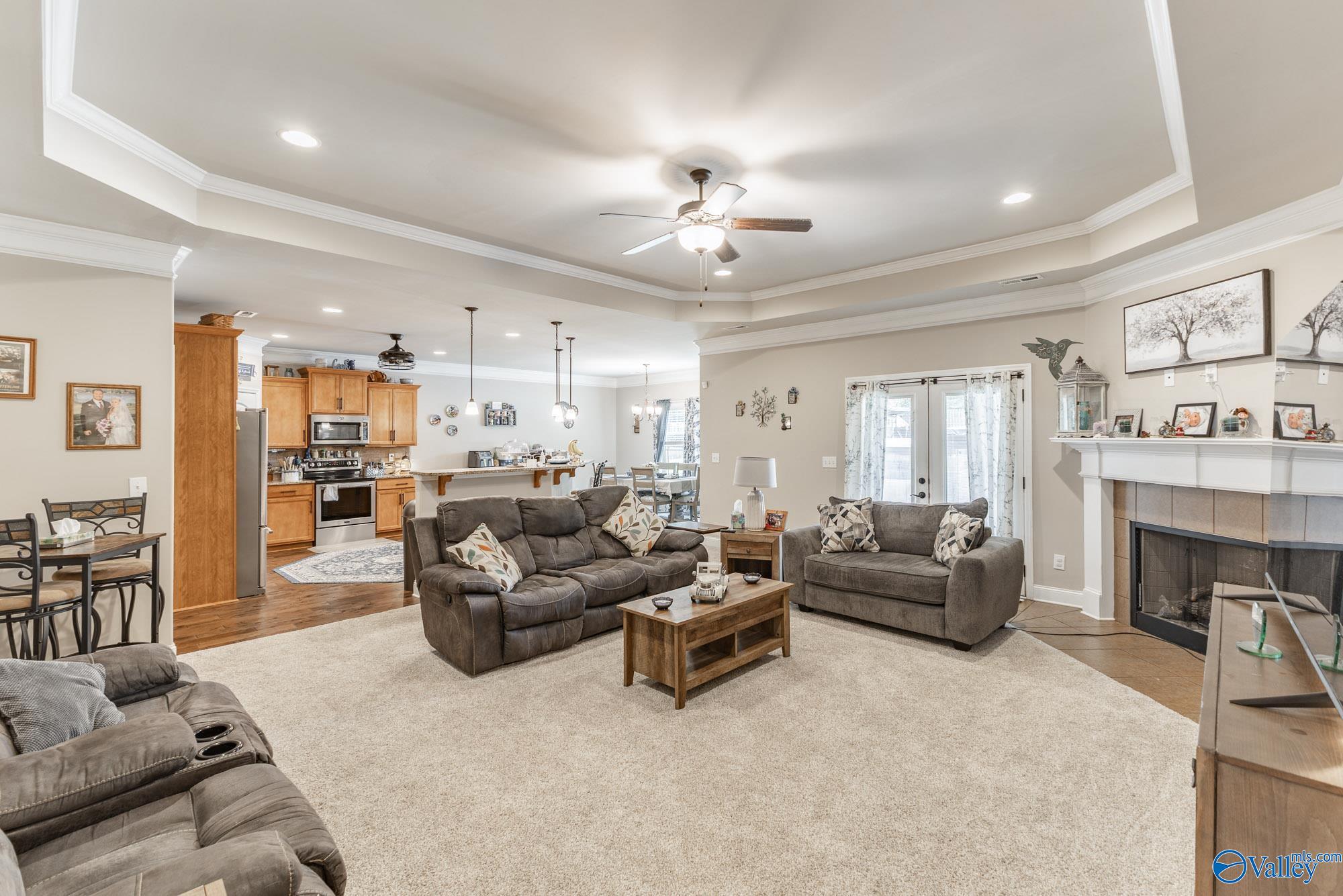 123 Carlton Cash Drive