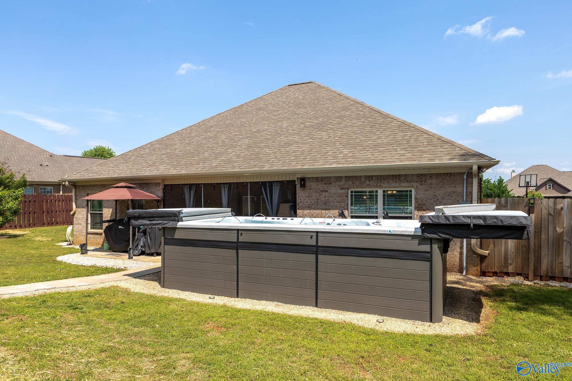 123 Carlton Cash Drive