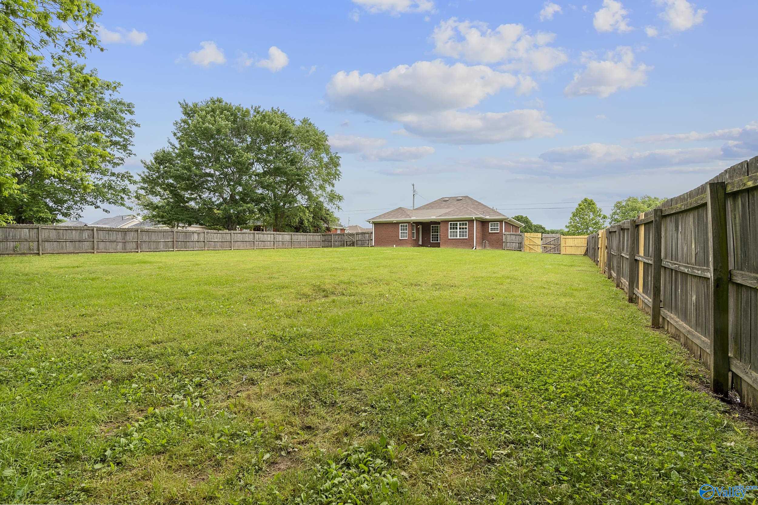 18181 Belmont Circle