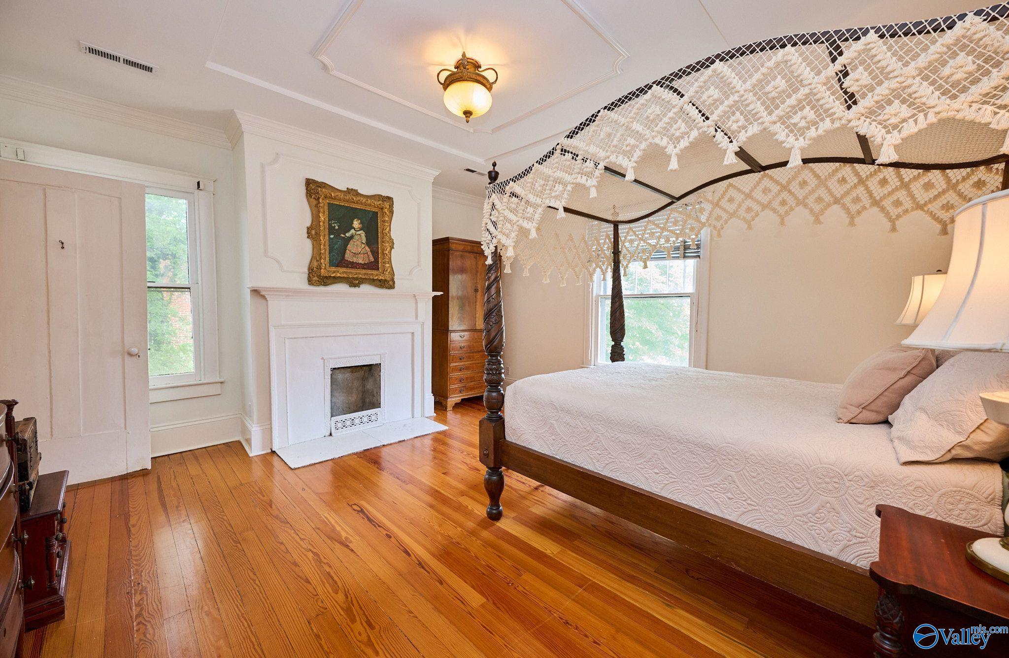 507 Holmes Avenue NE