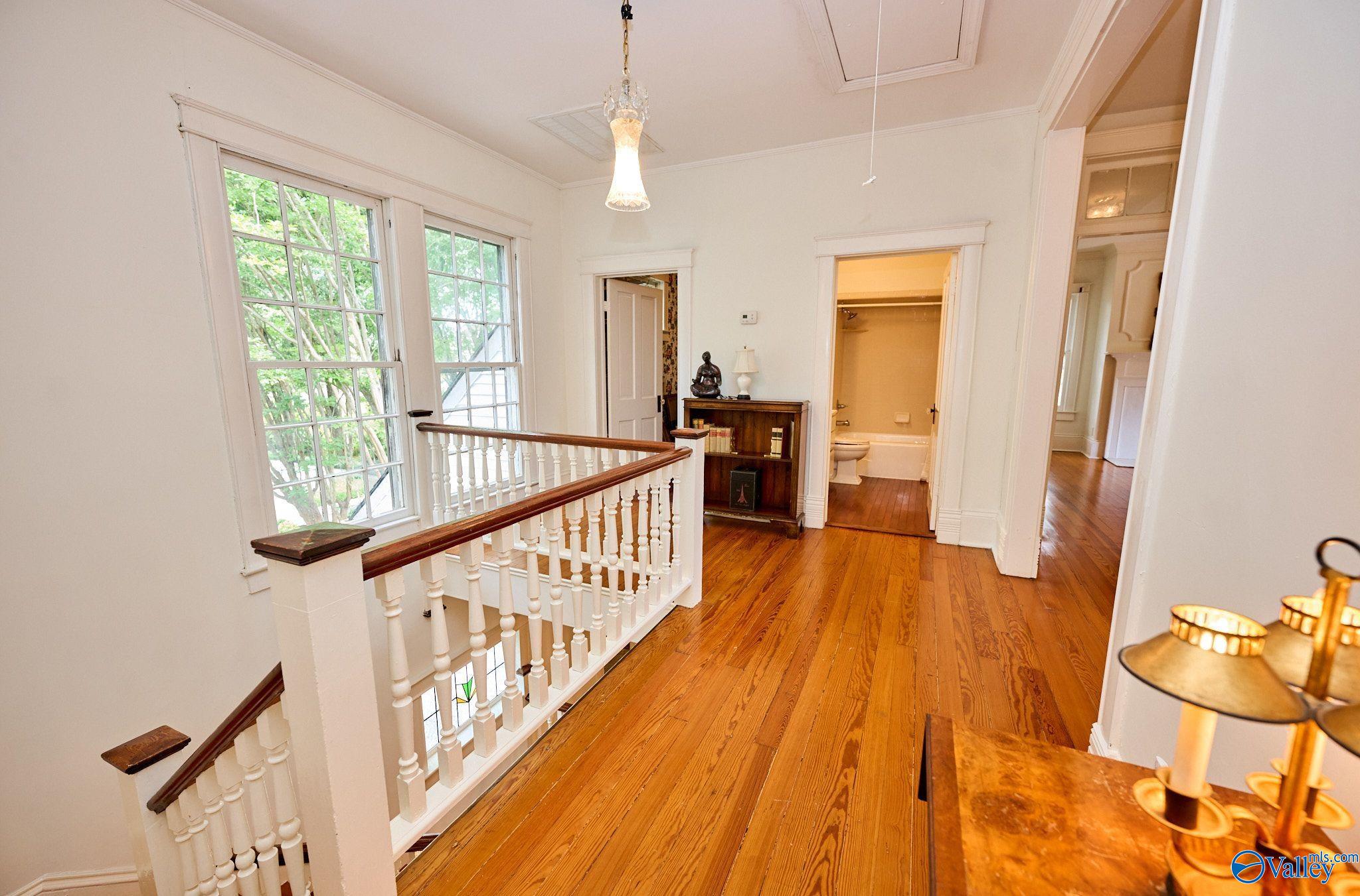 507 Holmes Avenue NE