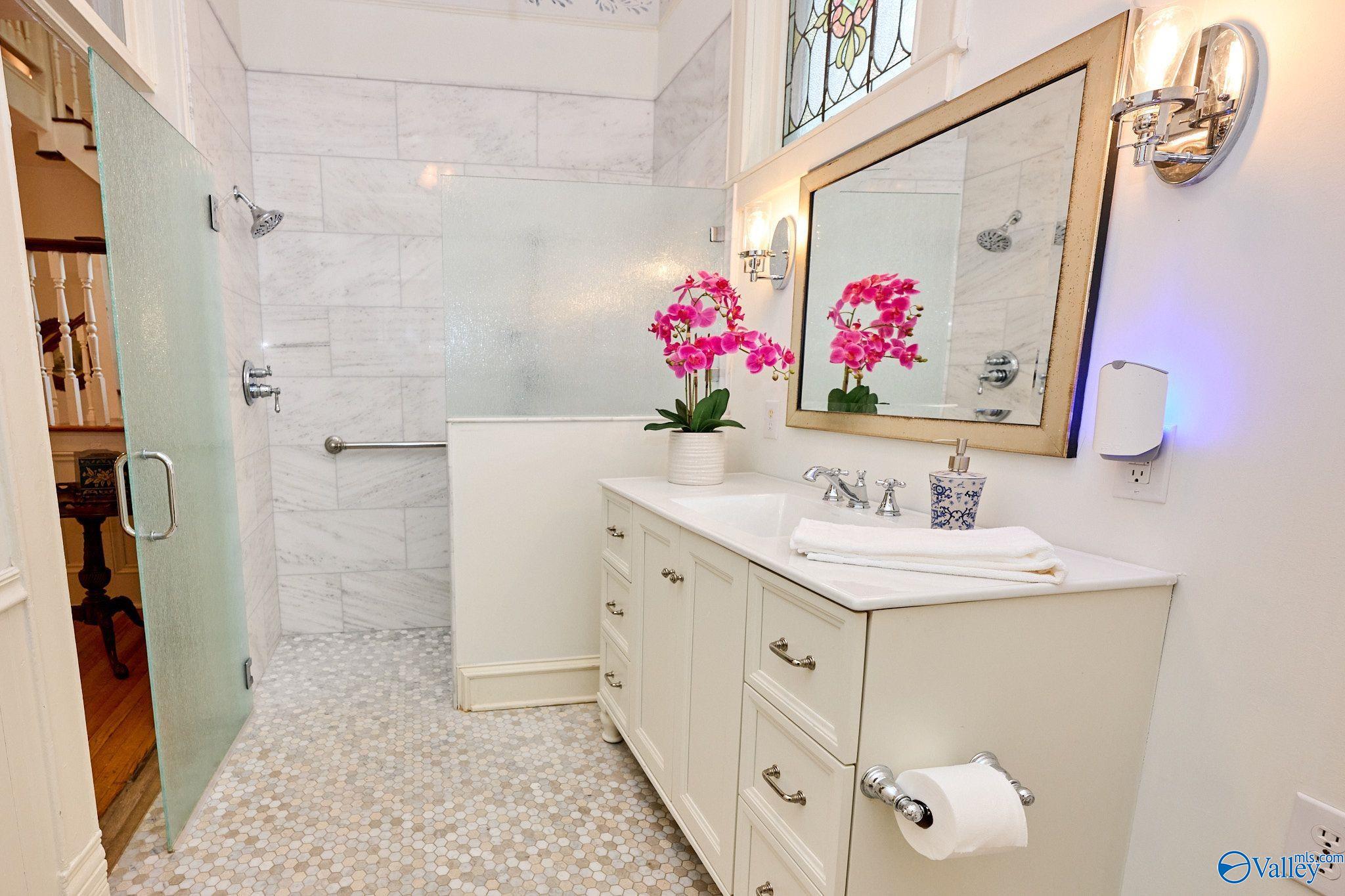 507 Holmes Avenue NE