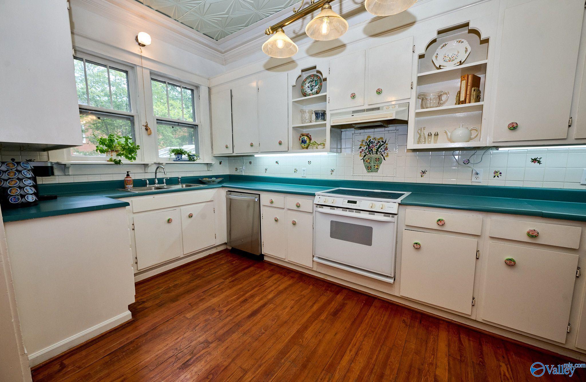 507 Holmes Avenue NE