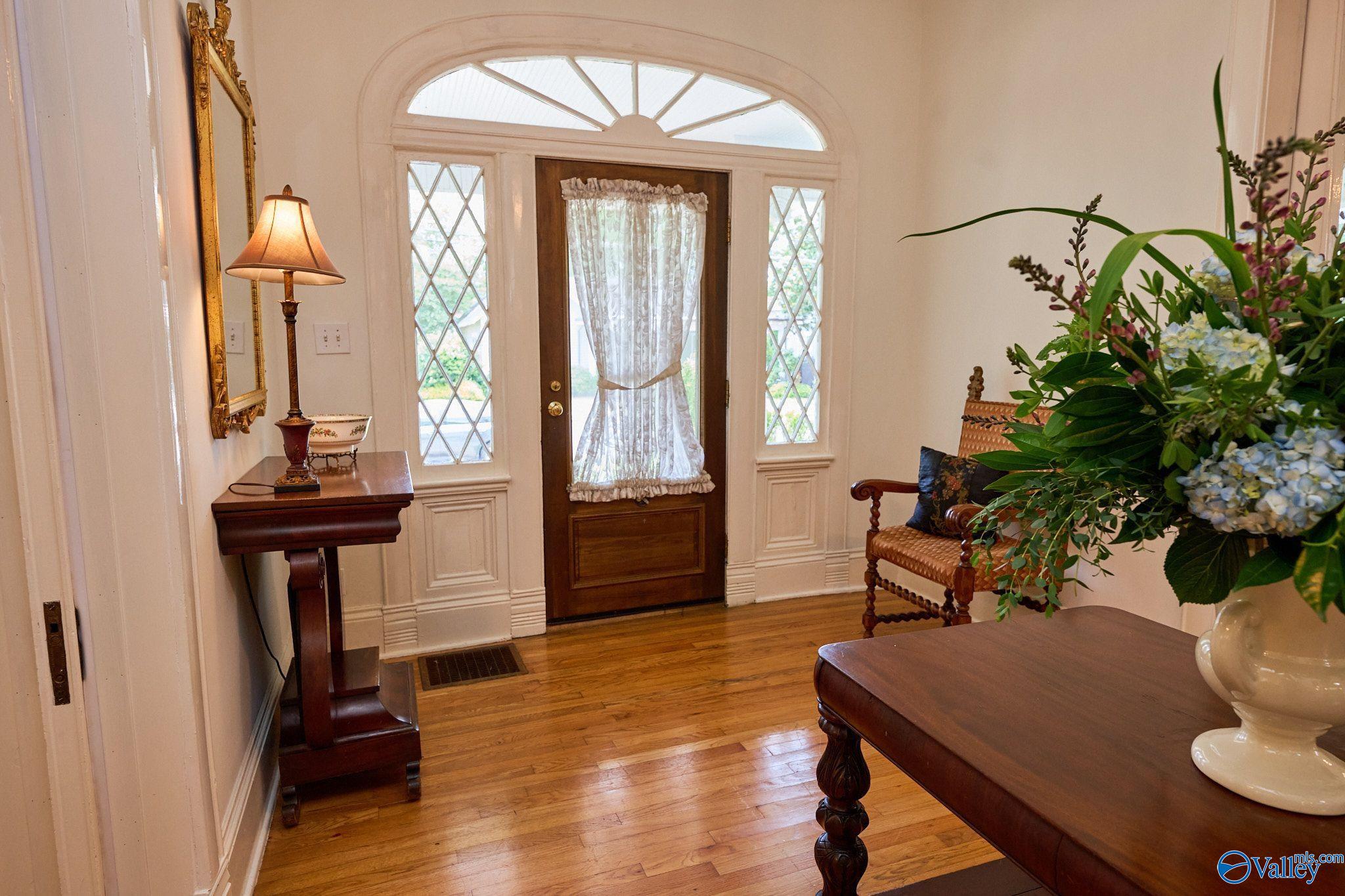 507 Holmes Avenue NE