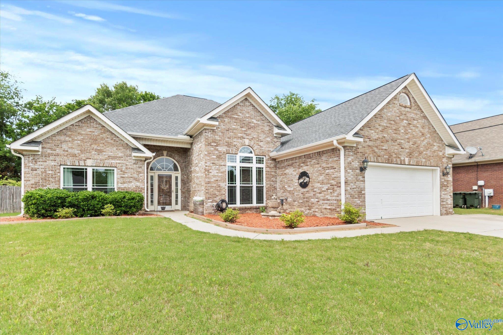 208 Honor Way