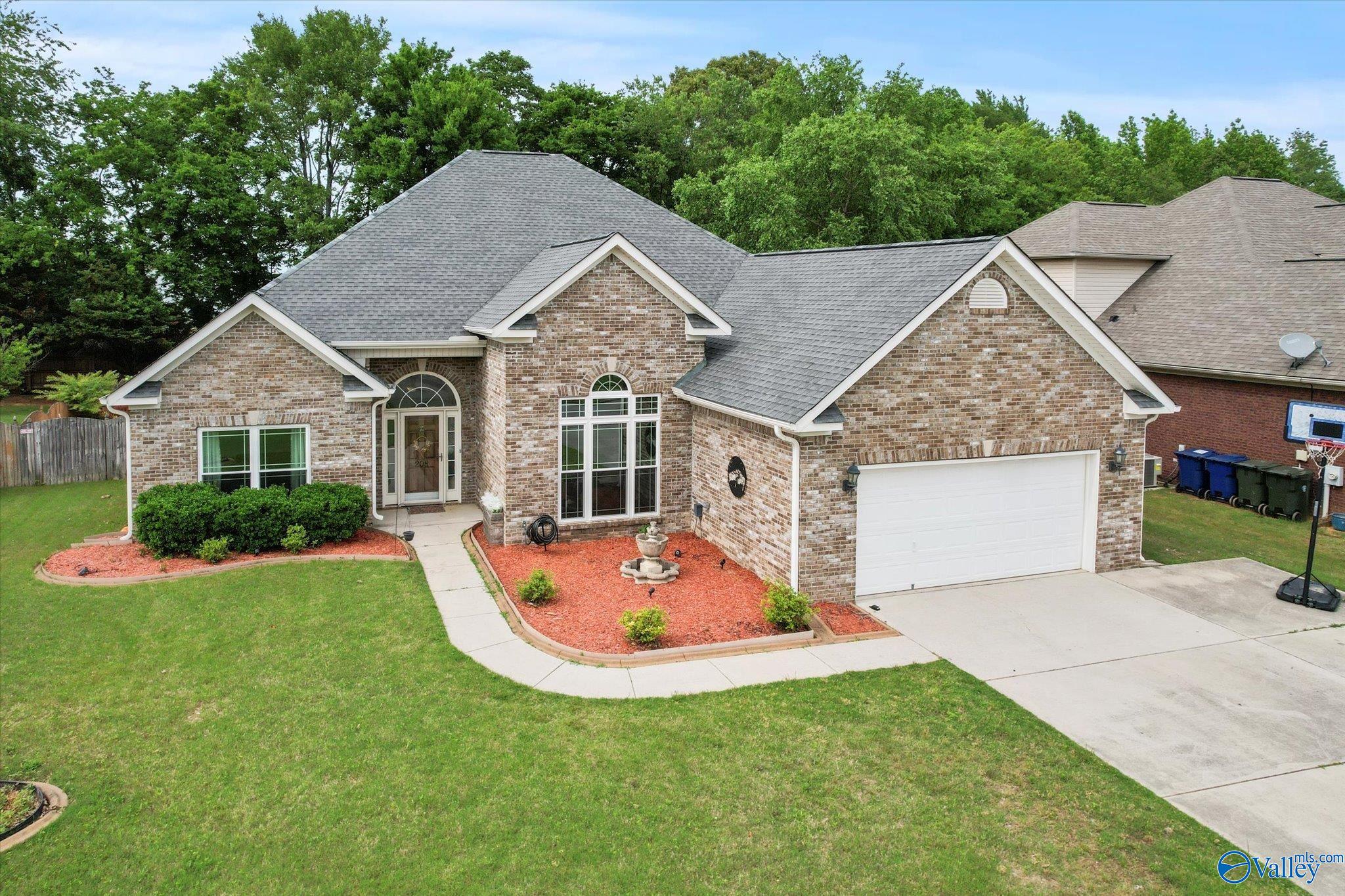 208 Honor Way