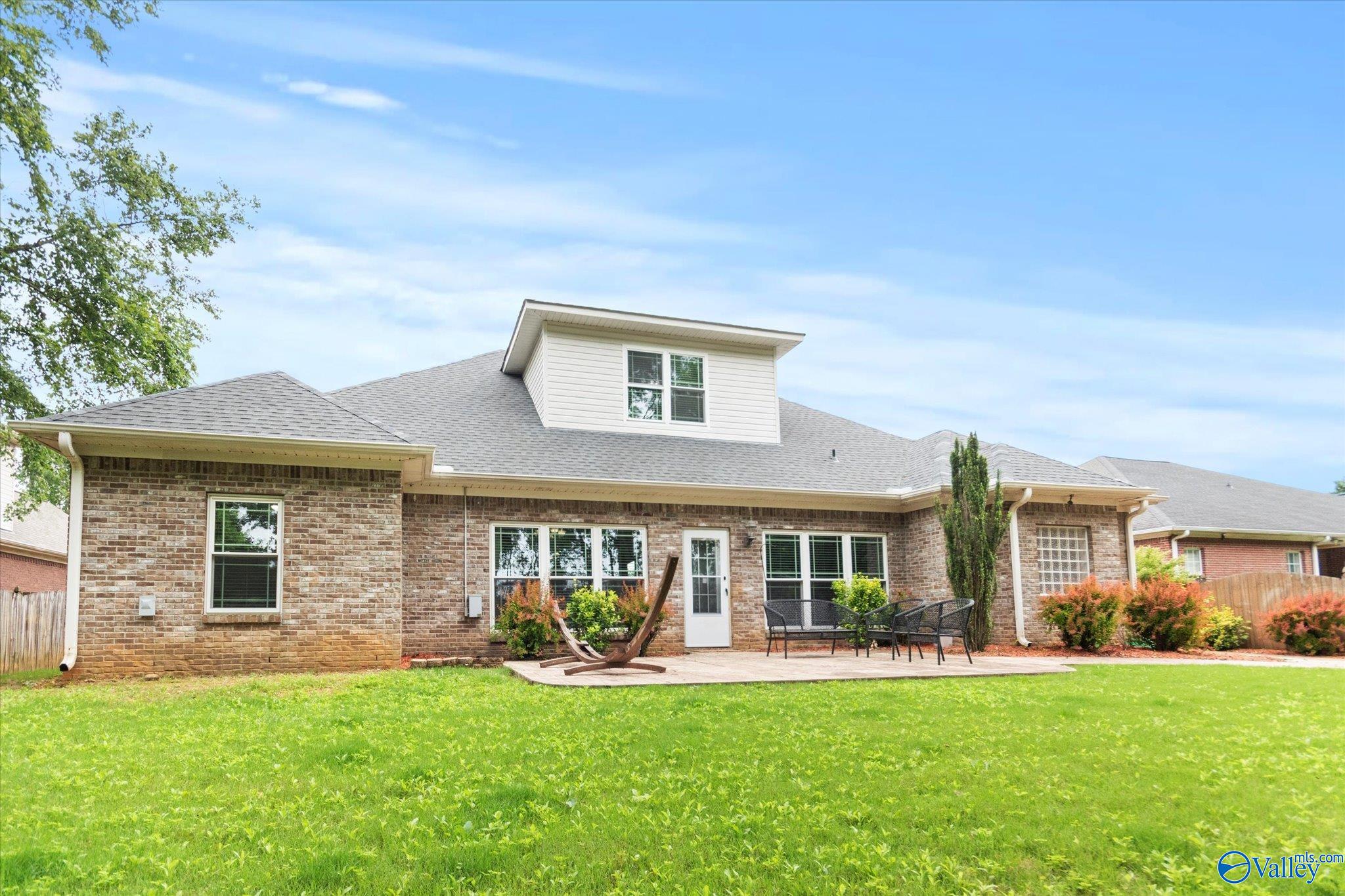 208 Honor Way
