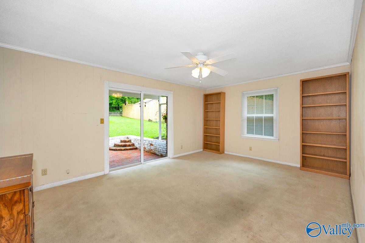 12001 Greenleaf Drive SE