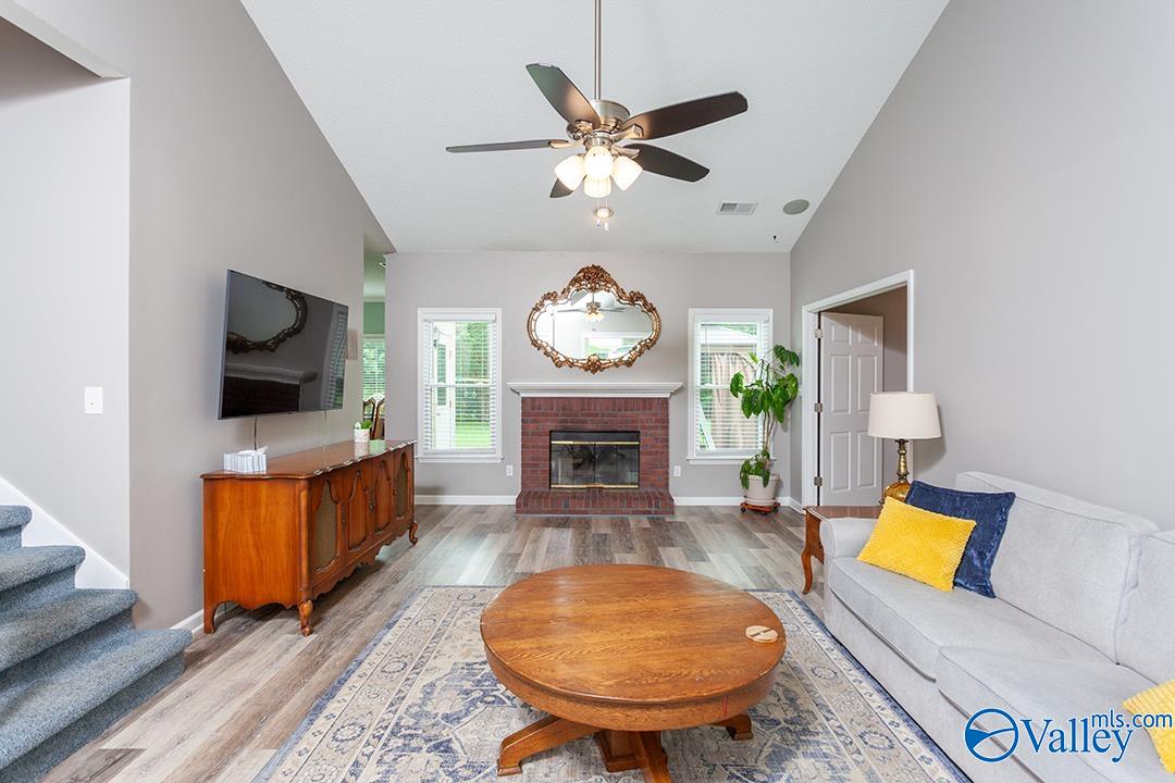 104 Pebblecreek Drive
