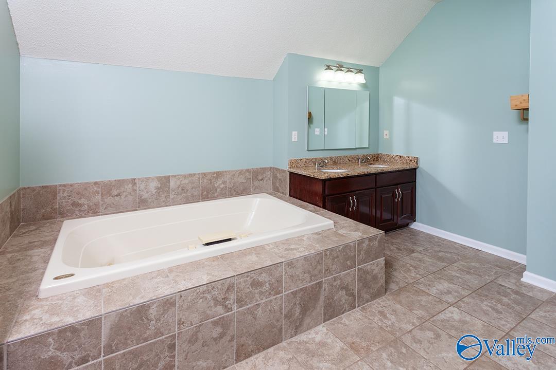 104 Pebblecreek Drive