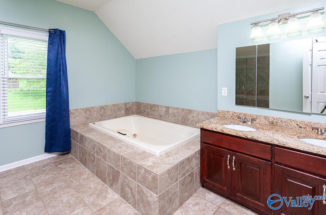104 Pebblecreek Drive