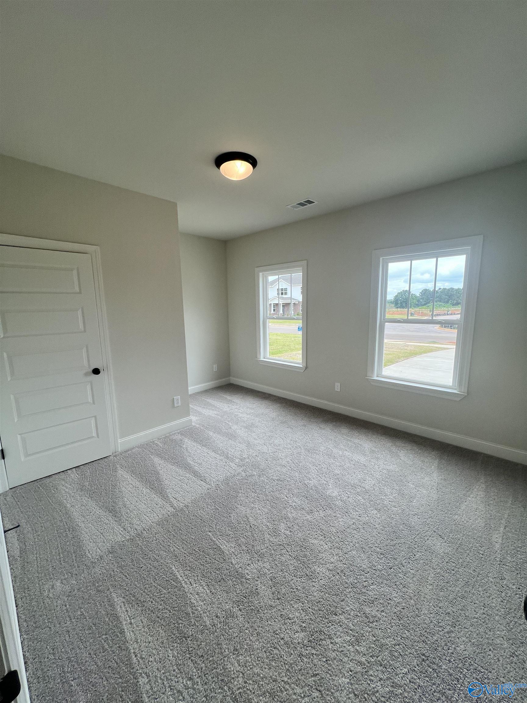 127 Fairways Pass