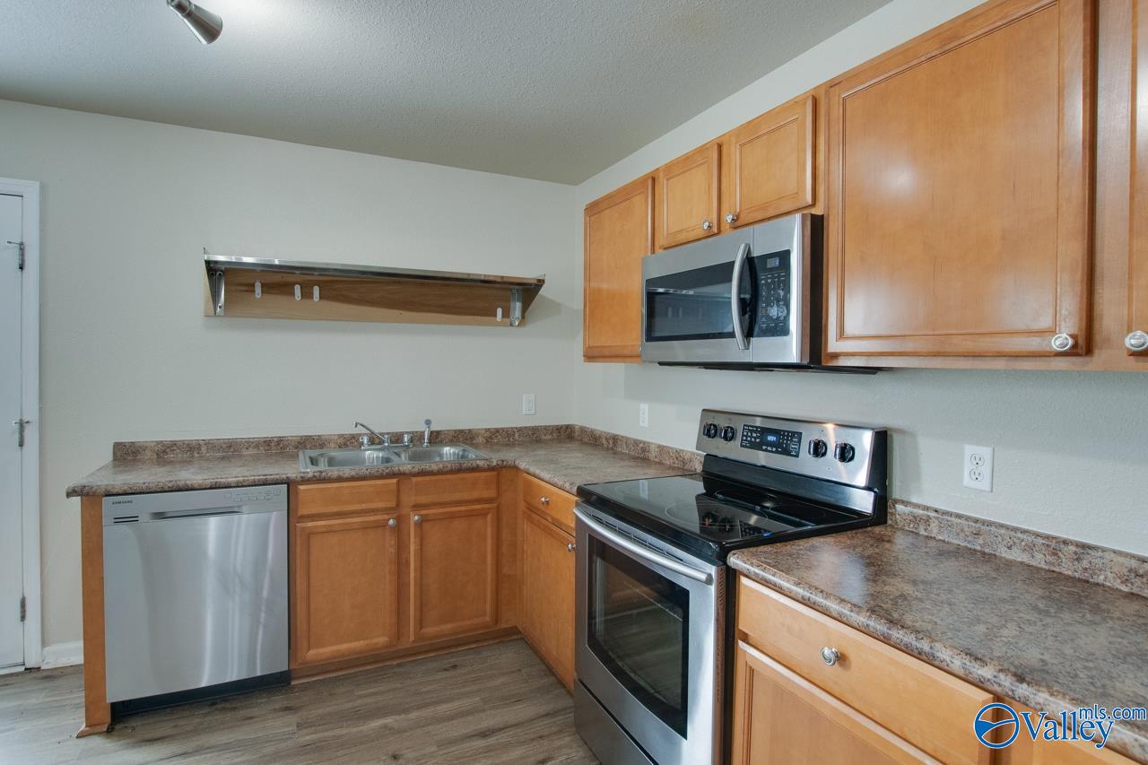 3213 Castlecreek Drive
