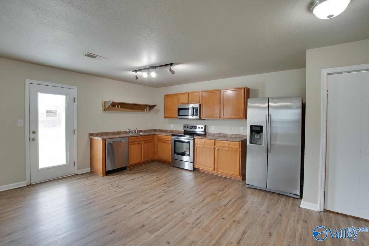 3213 Castlecreek Drive