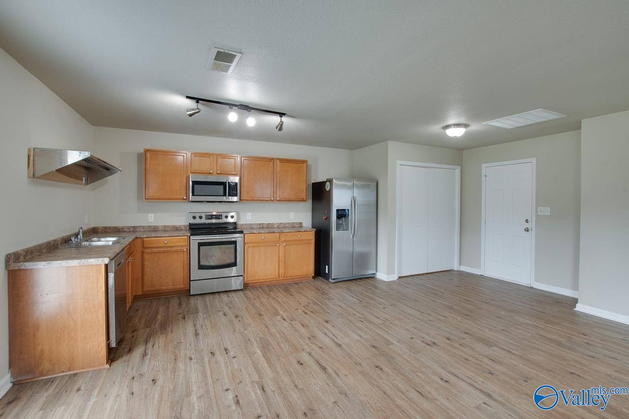 3213 Castlecreek Drive