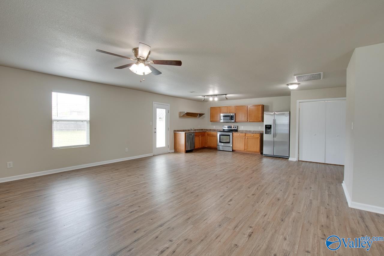 3213 Castlecreek Drive