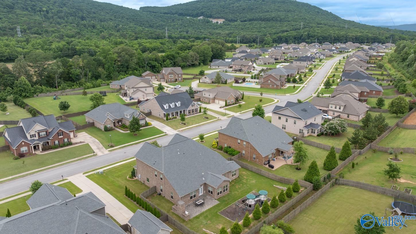 7002 Jane Elizabeth Drive SE