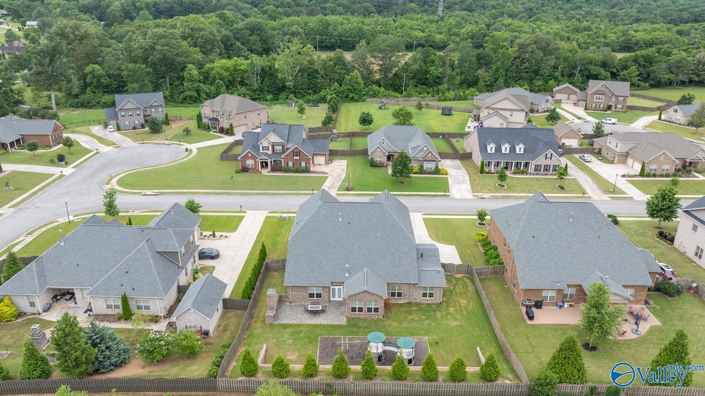 7002 Jane Elizabeth Drive SE