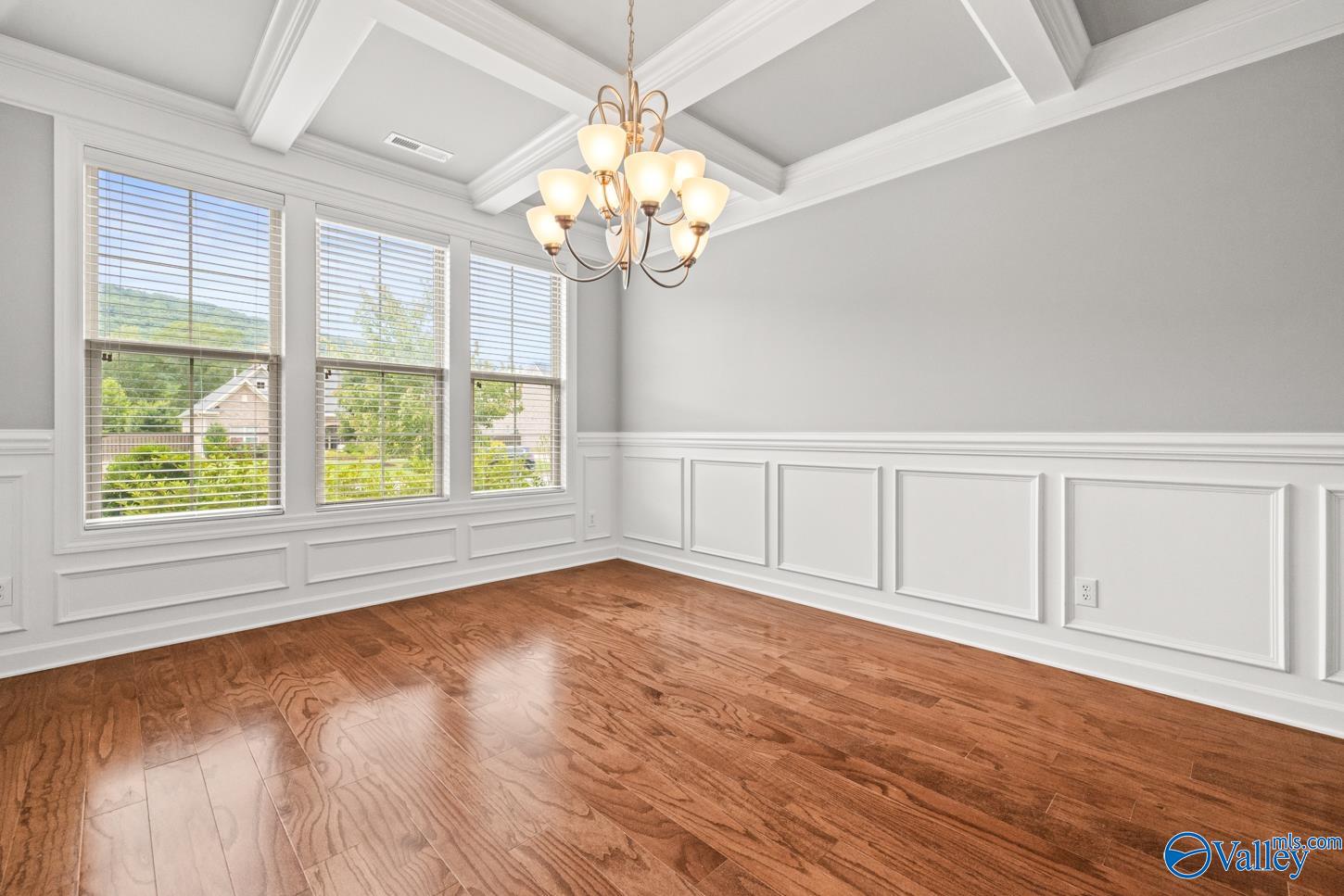 7002 Jane Elizabeth Drive SE