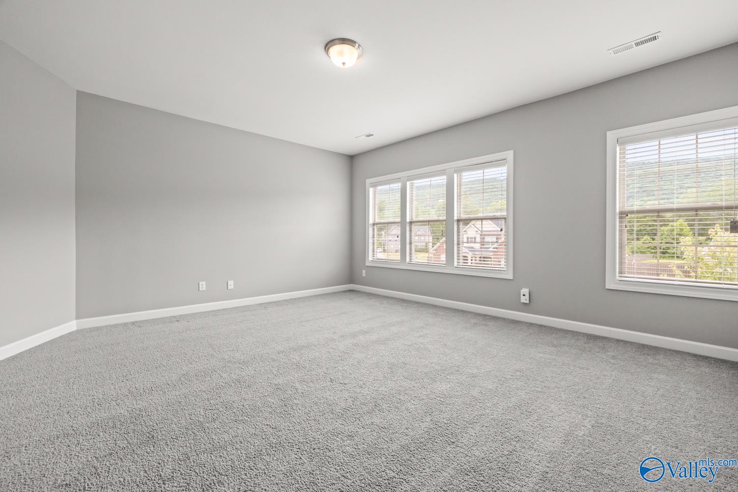 7002 Jane Elizabeth Drive SE