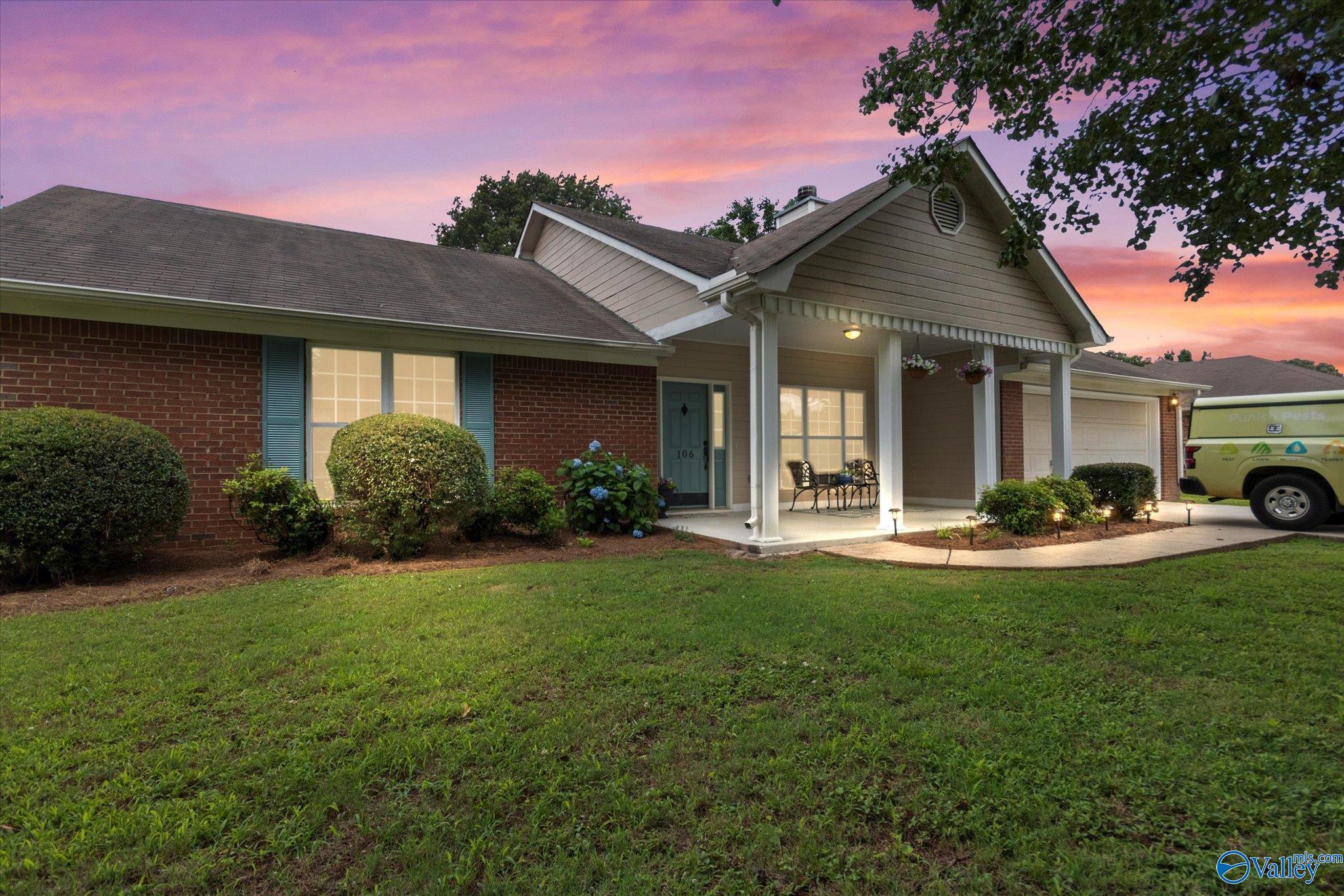 106 Tree Bark Trail