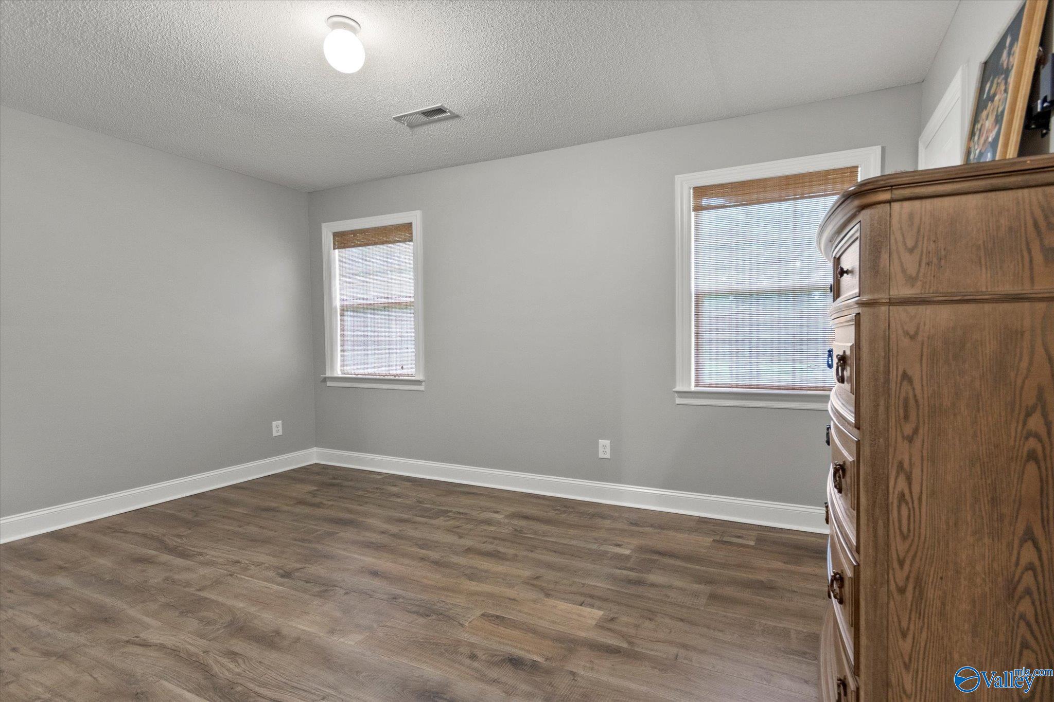 106 Tree Bark Trail