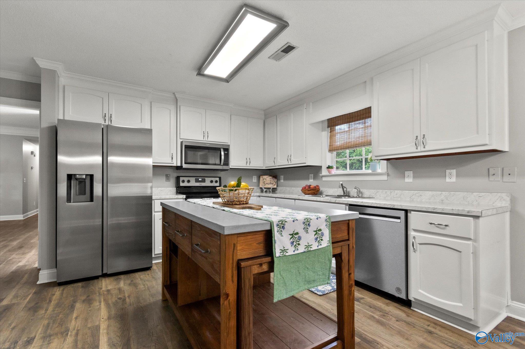 106 Tree Bark Trail