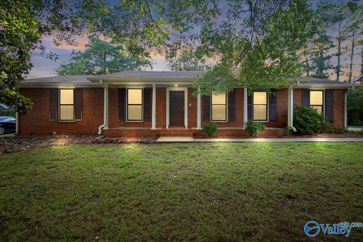 210 Spring Valley Court SW