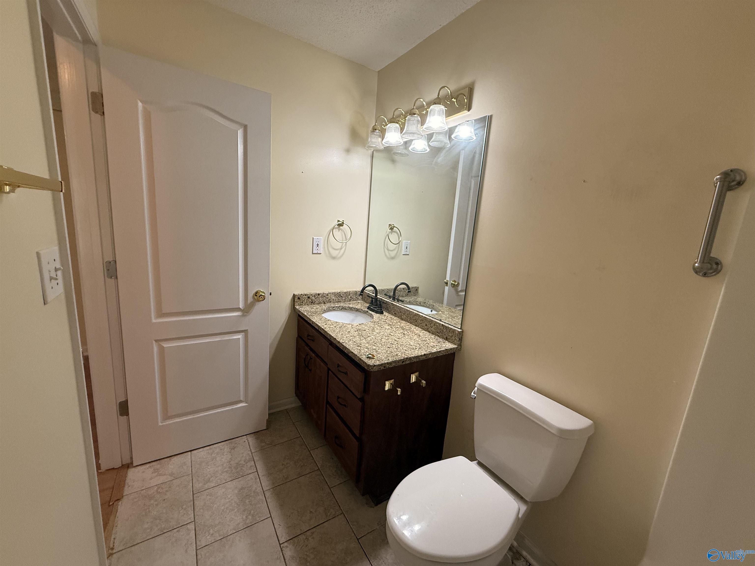 105 Cedar Hollow Court