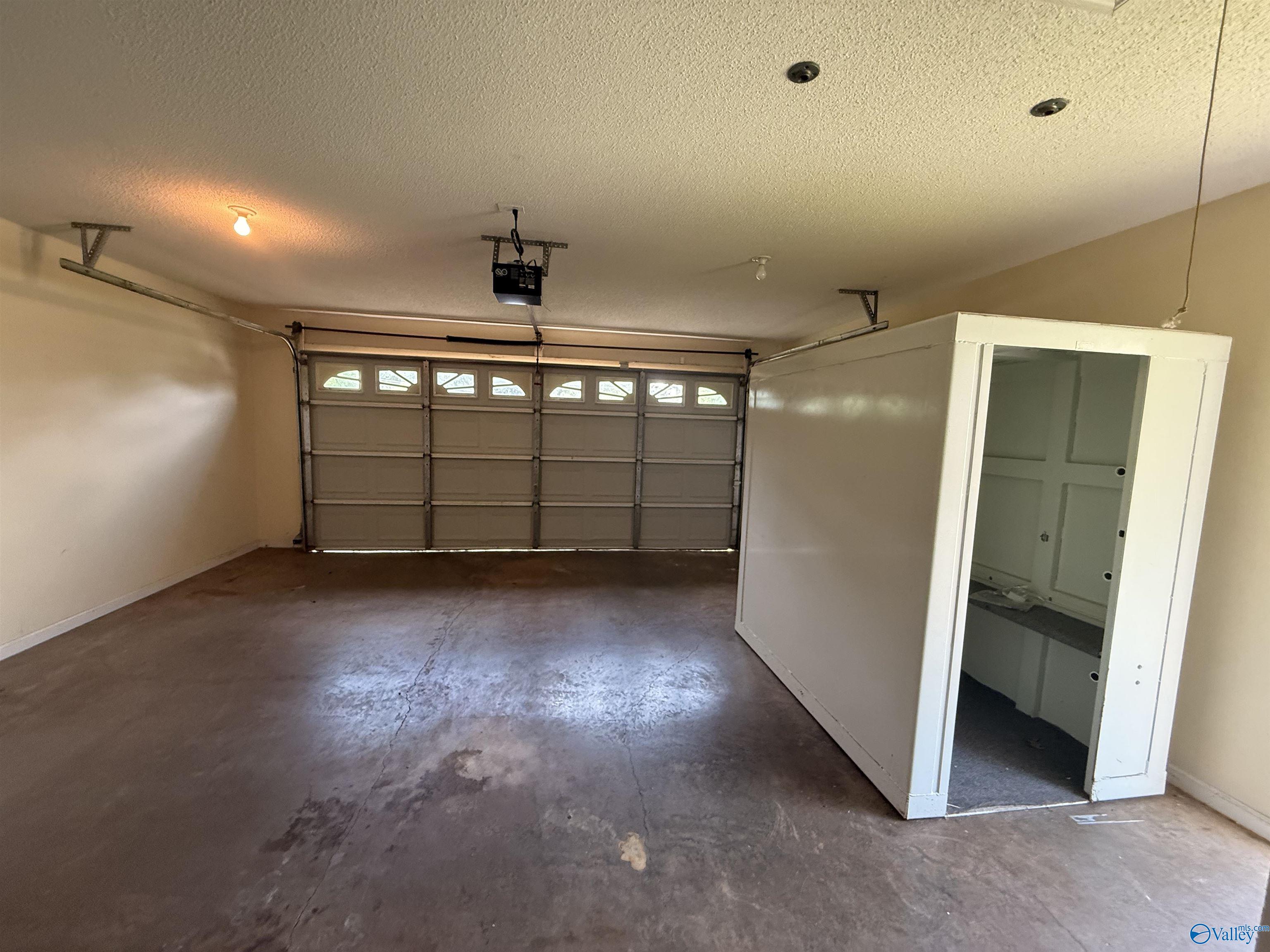 105 Cedar Hollow Court