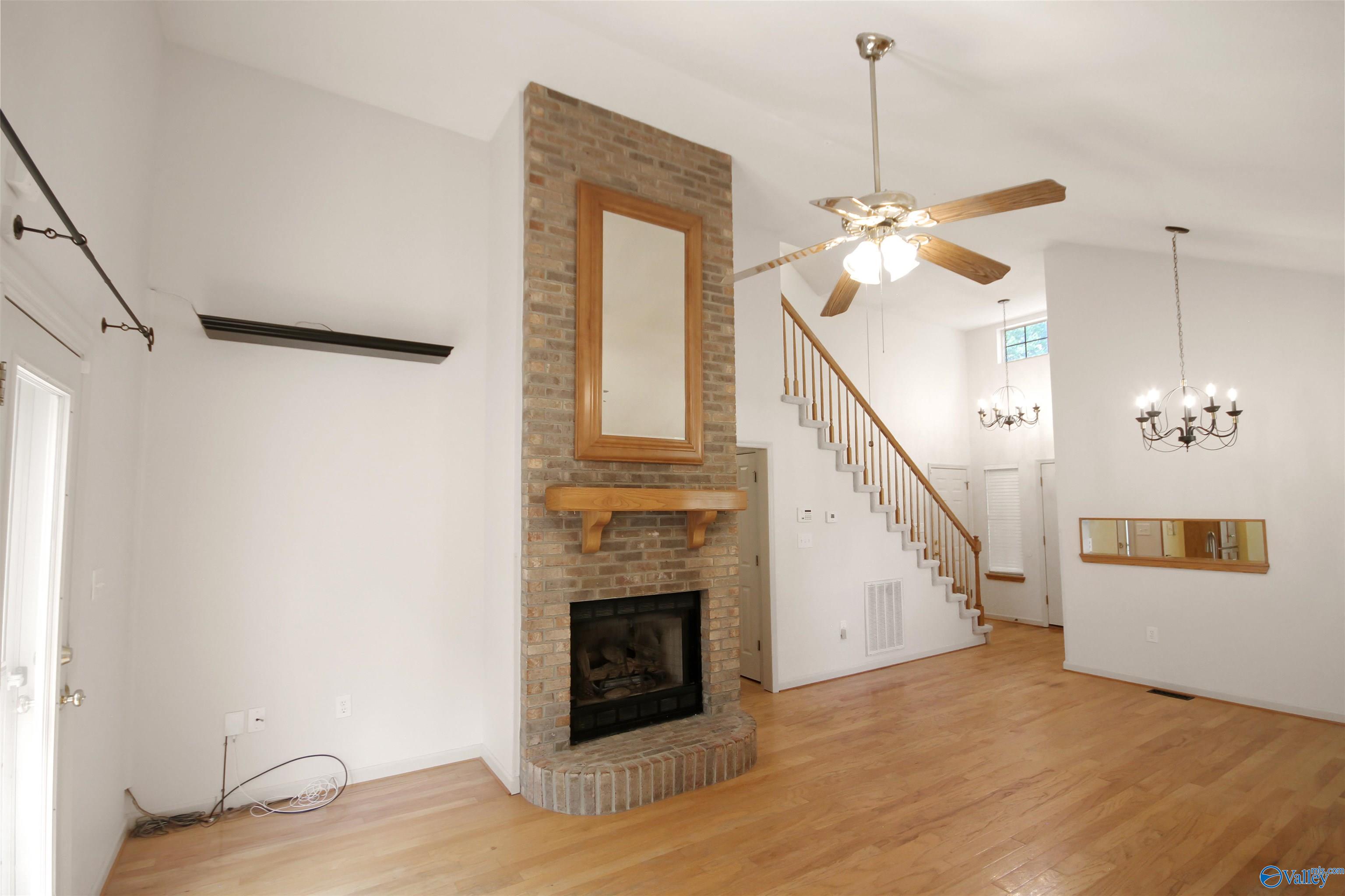 209 Leslie Lane
