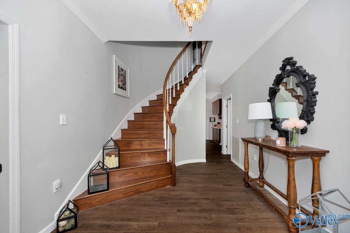 9046 Sugar Tree Trail